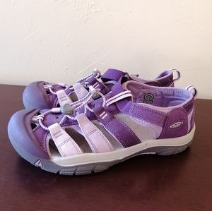 Women's Keen size 7 sandals - worn twice, like new